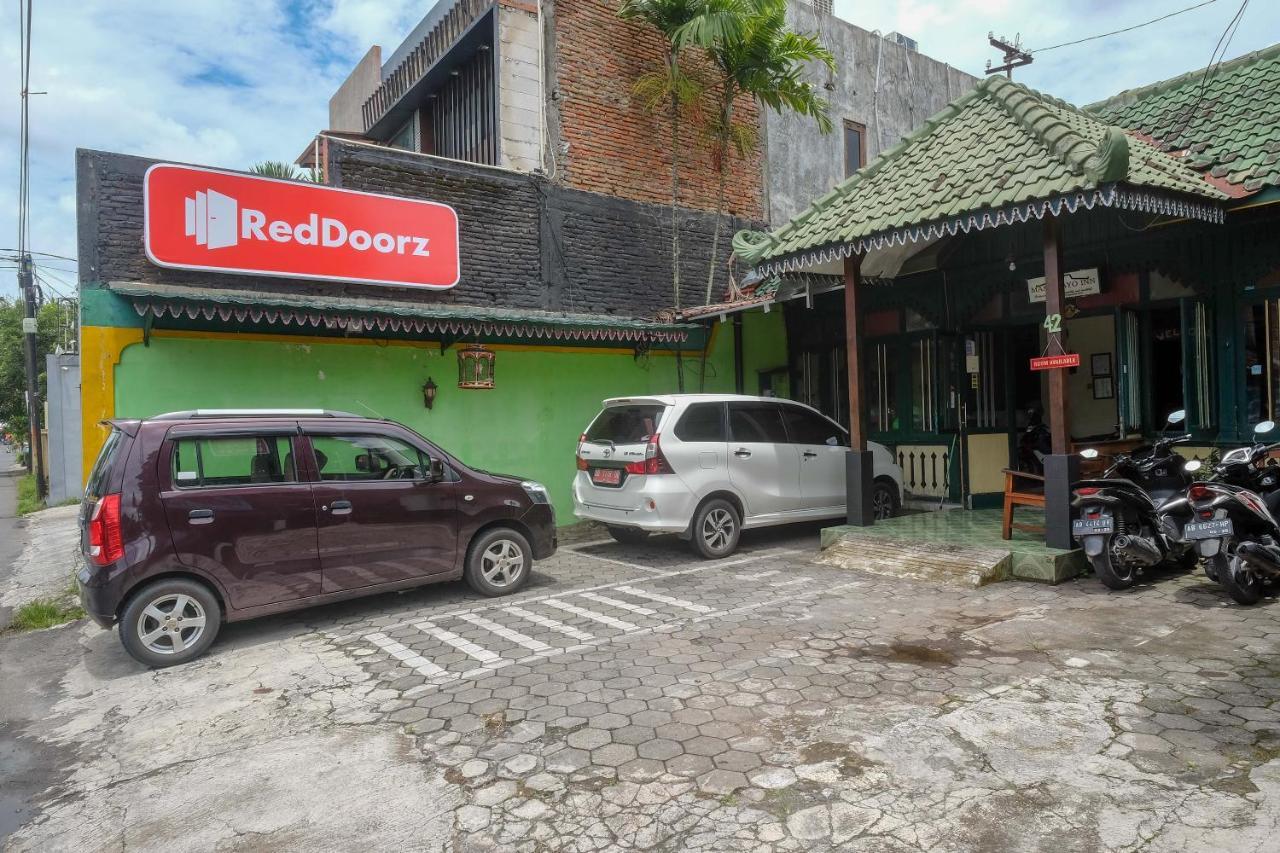 Reddoorz At Mamagayo Inn Yogyakarta Exterior photo